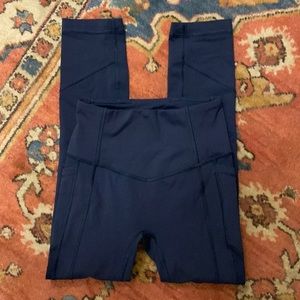 EUC Black lululemon leggings Size 2